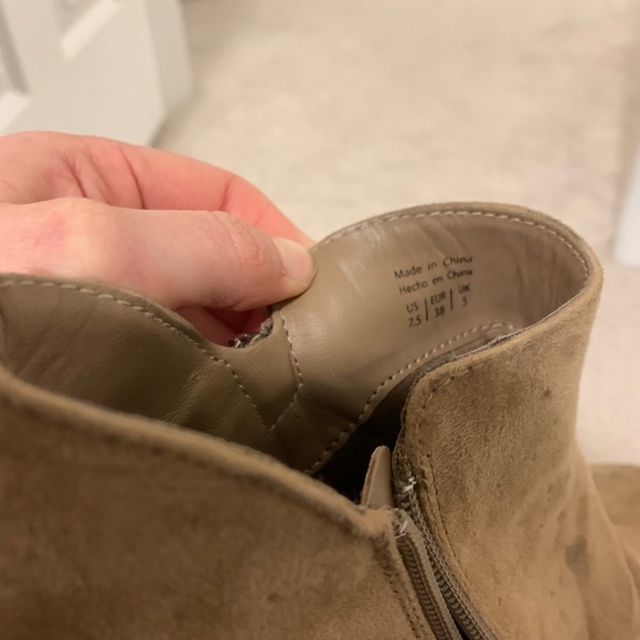 Call it Spring booties - Picture 2 of 5